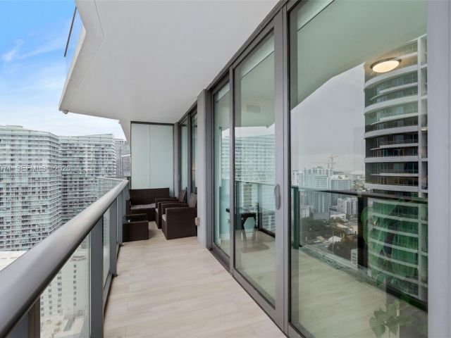 Apartment for rent  Unit #2807 - photo 7451858