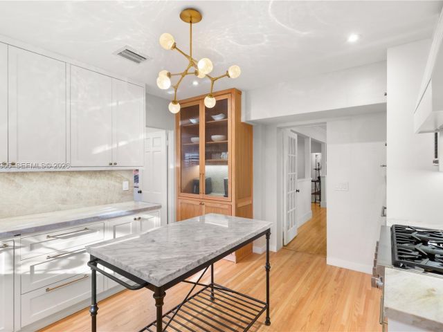 Home for rent at 600 San Lorenzo Ave - photo 7471364