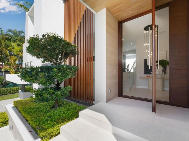 Home for sale at 285 Woodcrest Rd - photo 7517657