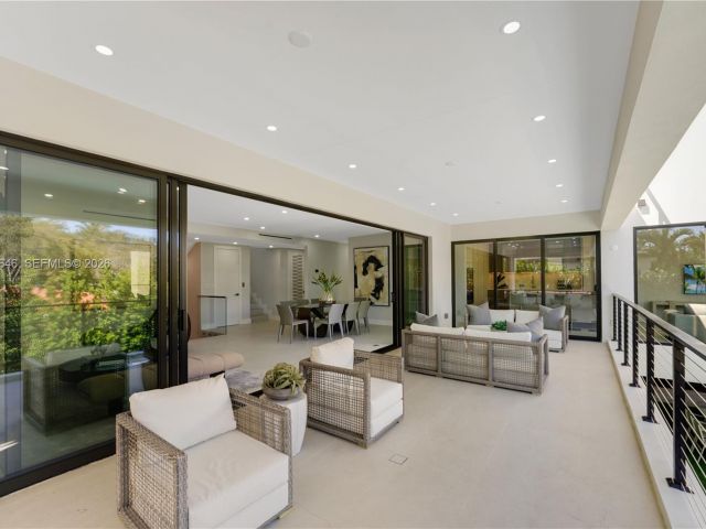 Home for sale at 285 Woodcrest Rd - photo 7517667