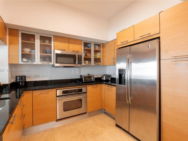 Apartment for sale  Unit #4121 - photo 7491013