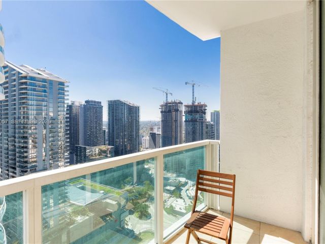 Apartment for sale  Unit #4121 - photo 7491015