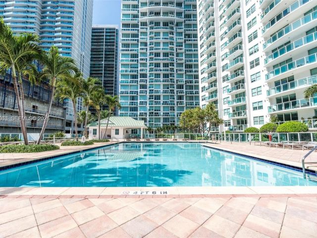 Apartment for sale  Unit #4121 - photo 7491032