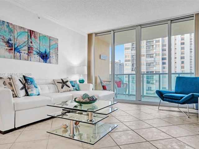 Apartment for rent  Unit #538 (Available March 31) - photo 7477691