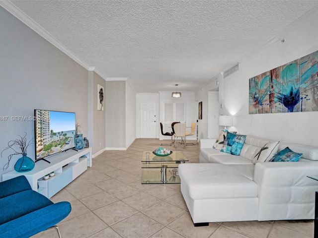 Apartment for rent  Unit #538 (Available March 31) - photo 7477693