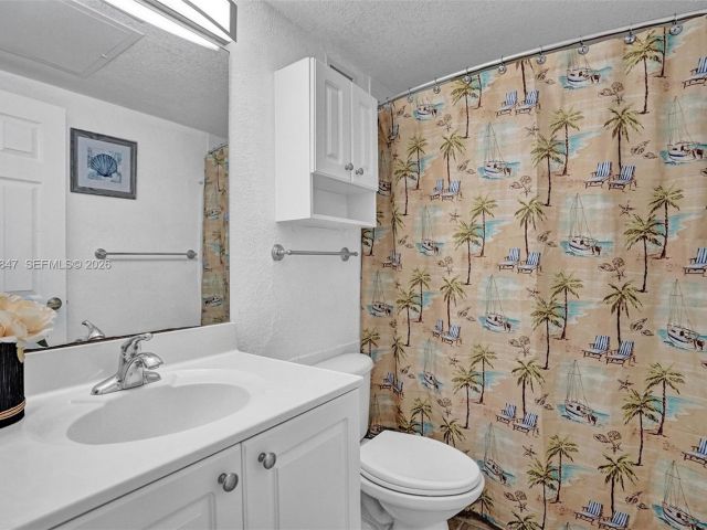 Apartment for rent  Unit #538 (Available March 31) - photo 7477702