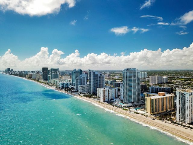 1-bedroom condo for rent in Hollywood - 2501 S Ocean Dr 538 (Available NOW) - MondialRealty