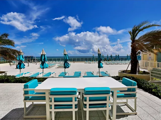 1-bedroom condo for rent in Hollywood - 2501 S Ocean Dr 538 (Available NOW) - MondialRealty