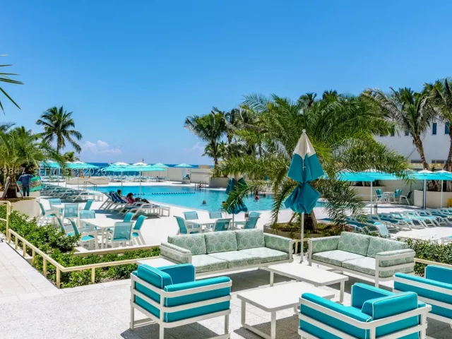 1-bedroom condo for rent in Hollywood - 2501 S Ocean Dr 538 (Available NOW) - MondialRealty