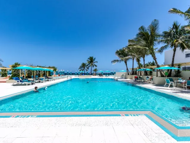 1-bedroom condo for rent in Hollywood - 2501 S Ocean Dr 538 (Available NOW) - MondialRealty