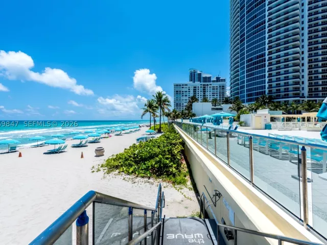 1-bedroom condo for rent in Hollywood - 2501 S Ocean Dr 538 (Available NOW) - MondialRealty
