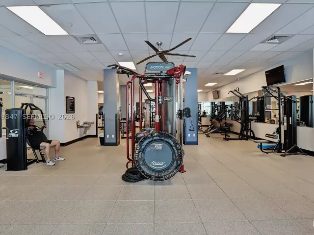 1-bedroom condo for rent in Hollywood - 2501 S Ocean Dr 538 (Available NOW) - MondialRealty