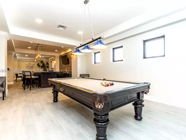 1-bedroom condo for rent in Hollywood - 2501 S Ocean Dr 538 (Available NOW) - MondialRealty