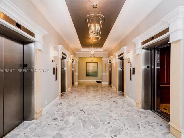 1-bedroom condo for rent in Hollywood - 2501 S Ocean Dr 538 (Available NOW) - MondialRealty
