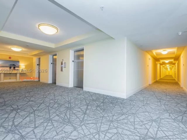 1-bedroom condo for rent in Hollywood - 2501 S Ocean Dr 538 (Available NOW) - MondialRealty