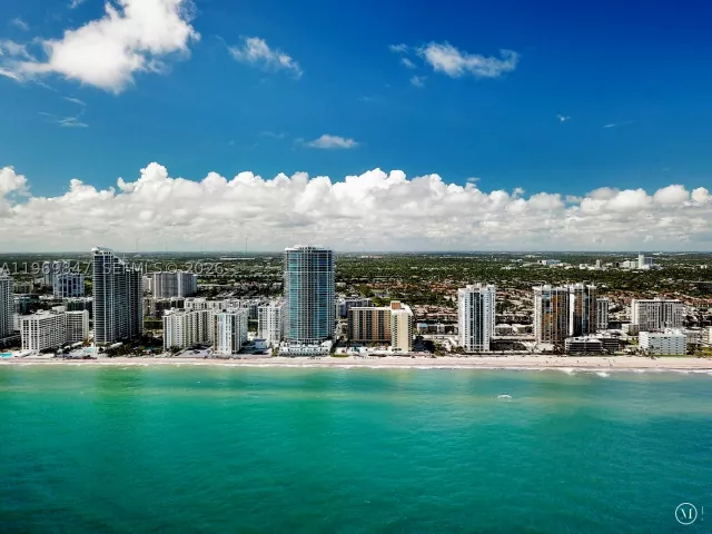 1-bedroom condo for rent in Hollywood - 2501 S Ocean Dr 538 (Available NOW) - MondialRealty