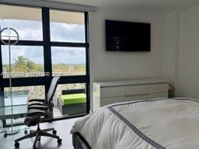 Apartment for rent  Unit #B503 - photo 7500617