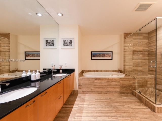 Apartment for sale  Unit #2502 - photo 7530636