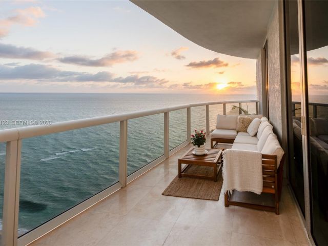 Apartment for sale  Unit #2502 - photo 7530637