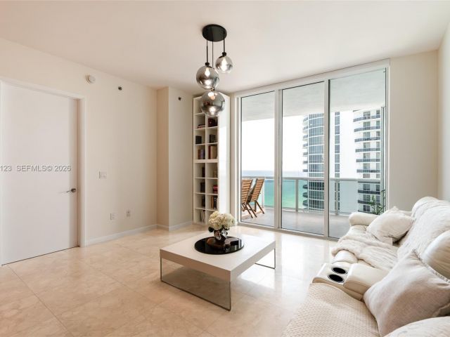 Apartment for sale  Unit #2502 - photo 7530641