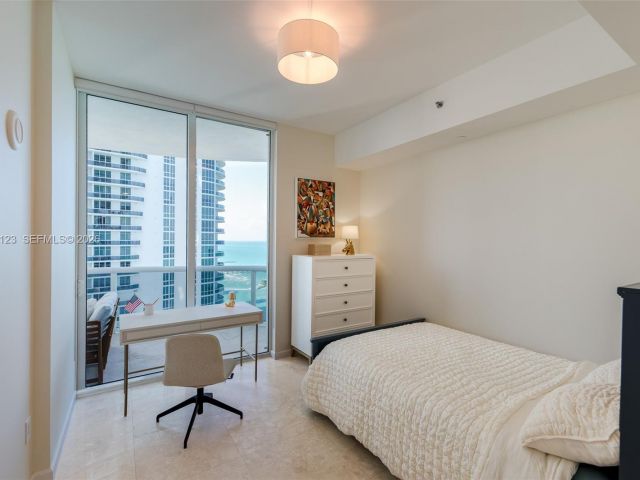 Apartment for sale  Unit #2502 - photo 7530642