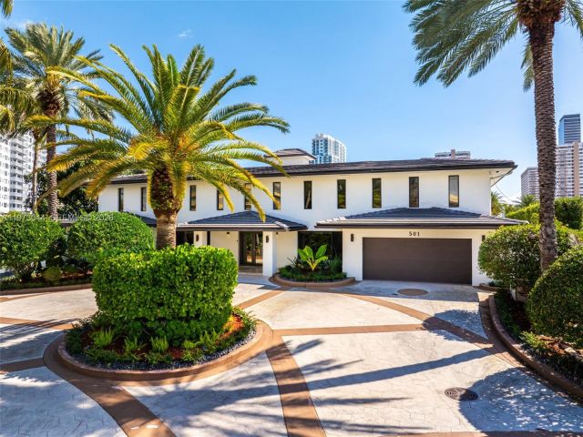 5-bedroom home for sale in Hallandale Beach -  - MondialRealty