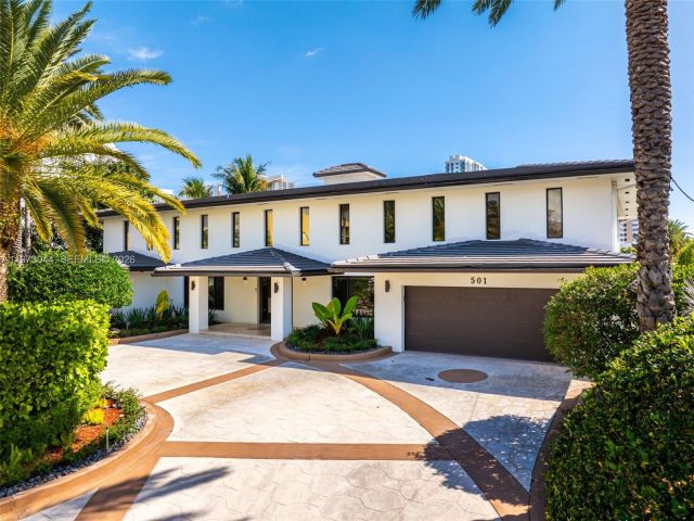 5-bedroom home for sale in Hallandale Beach -  - MondialRealty