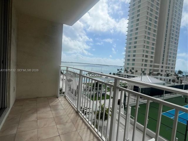 Apartment for sale  Unit #606 - photo 7479004