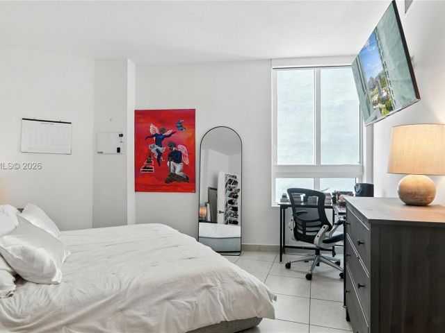 Apartment for sale  Unit #2810 - photo 7495215