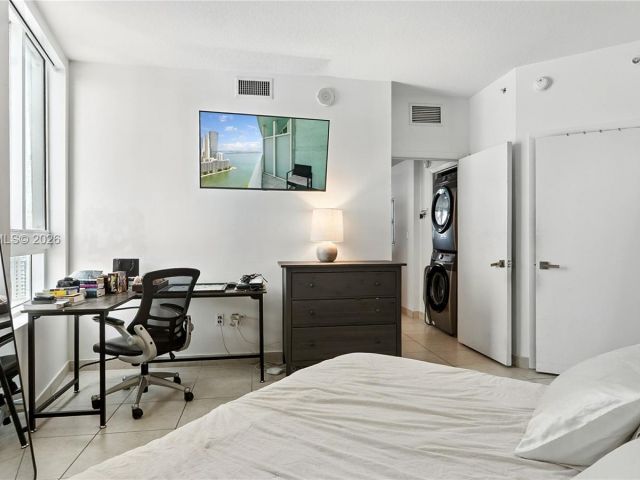 Apartment for sale  Unit #2810 - photo 7495216