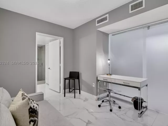 3-bedroom condo for sale in Sunny Isles Beach - 300 Sunny Isles Blvd 4-804 - MondialRealty