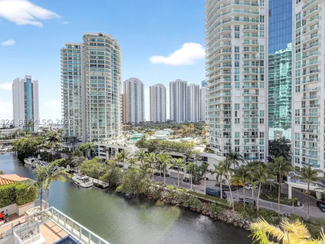 3-bedroom condo for sale in Sunny Isles Beach - 300 Sunny Isles Blvd 4-804 - MondialRealty