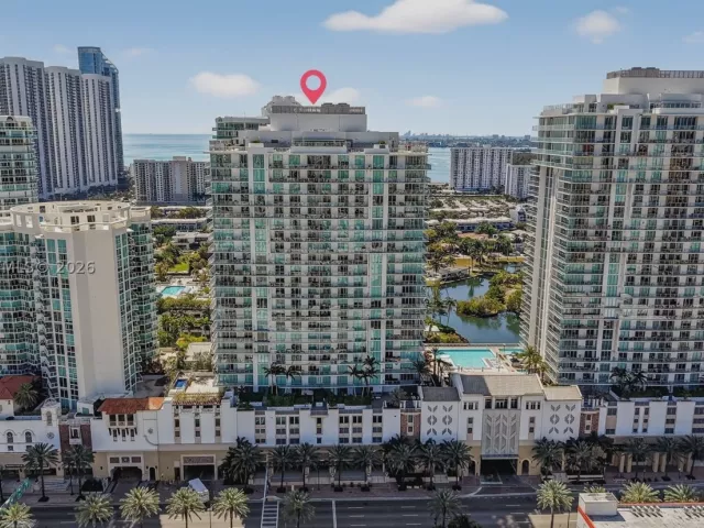 3-bedroom condo for sale in Sunny Isles Beach - 300 Sunny Isles Blvd 4-804 - MondialRealty
