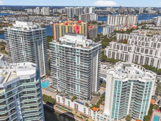 3-bedroom condo for sale in Sunny Isles Beach - 300 Sunny Isles Blvd 4-804 - MondialRealty