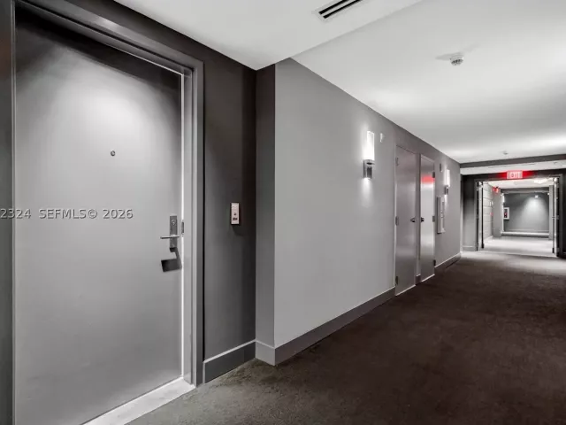 3-bedroom condo for sale in Sunny Isles Beach - 300 Sunny Isles Blvd 4-804 - MondialRealty