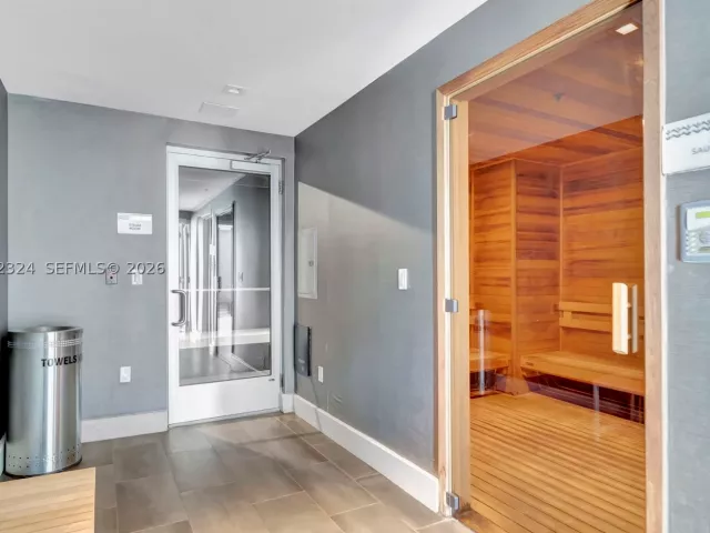 3-bedroom condo for sale in Sunny Isles Beach - 300 Sunny Isles Blvd 4-804 - MondialRealty