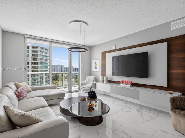 Apartment for sale  Unit #4-804 - photo 7530039