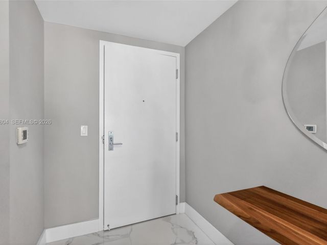 Apartment for rent  Unit #4-804 - photo 7530023