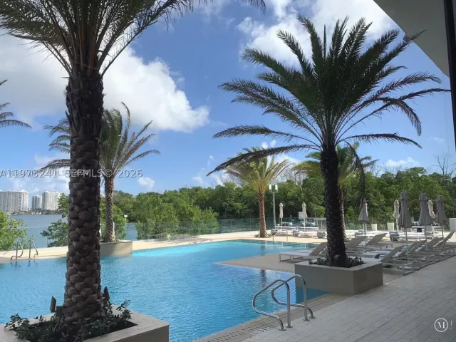 3-bedroom condo for sale in North Miami Beach - 16385 Biscayne Blvd 421 - MondialRealty