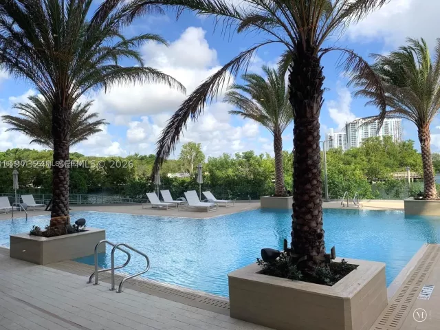 3-bedroom condo for sale in North Miami Beach - 16385 Biscayne Blvd 421 - MondialRealty