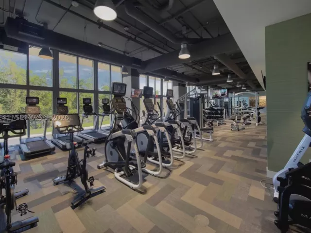 3-bedroom condo for sale in North Miami Beach - 16385 Biscayne Blvd 421 - MondialRealty