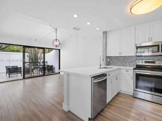 Home for rent at 20900 Leeward Ct 217-1 - photo 7476454