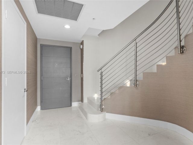 Apartment for rent  Unit #611 - photo 7503583