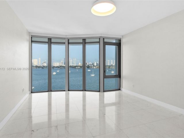 Apartment for rent  Unit #611 - photo 7503587