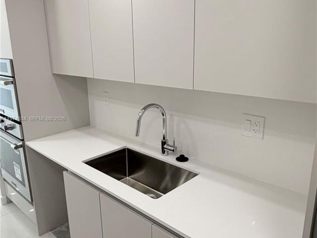 Apartment for sale  Unit #511 - photo 7466862