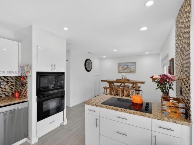 Home for sale at 13758 SW 160th Ter - photo 7532098