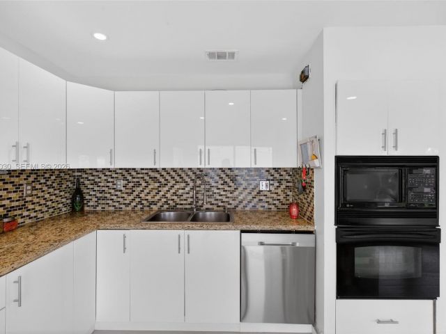 Home for sale at 13758 SW 160th Ter - photo 7532099