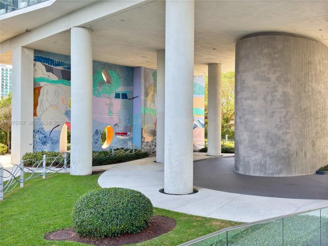 Apartment for sale  Unit #1708 - photo 7493498