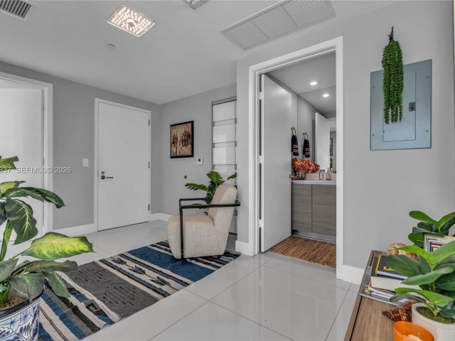 Apartment for sale  Unit #1708 - photo 7493503