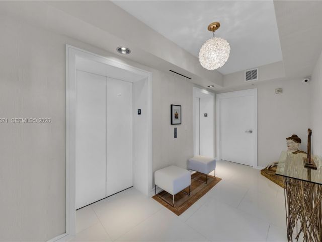 Apartment for sale  Unit #1602 - photo 7531293